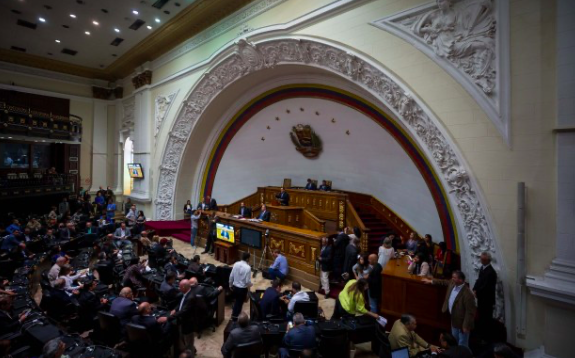 EEUU pide se permita a diputados venezolanos elegir presidente de Parlamento