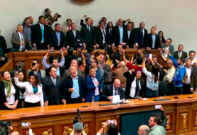 Expresidentes elogian "firmeza" de diputados venezolanos y les piden no cejar