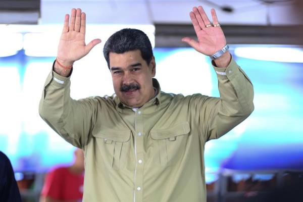 Maduro ofrece a Duque retomar relación consular tras detención de exsenadora
