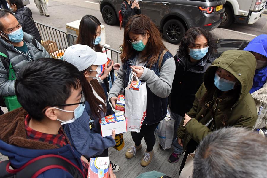 China redobla esfuerzos y convierte hoteles en hospitales para combatir virus