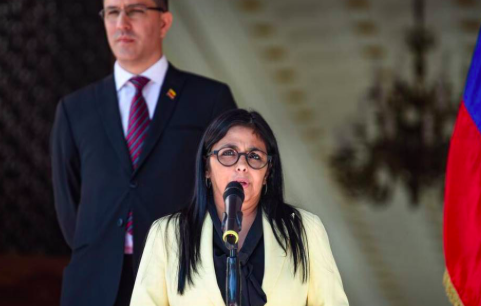 El Parlamento Europeo debatirá la presencia de Delcy Rodríguez en España
