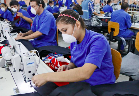Aumenta la caída de empleo formal bien remunerado en México