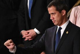 Venezuela evalúa sanciones contra TAP por vuelo que abordó Guaidó