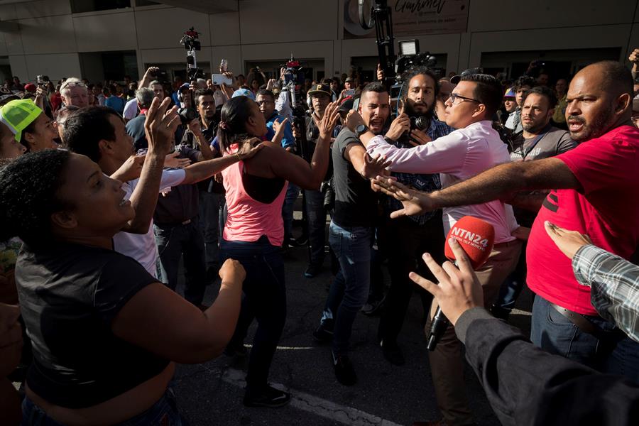 SIP condena agresiones contra periodistas venezolanos