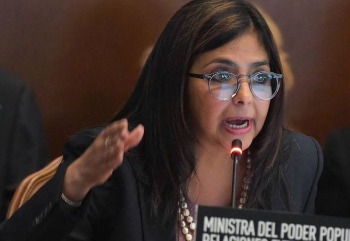 González Laya: Es «rotundamente falso» que Sánchez hablara a Delcy Rodríguez