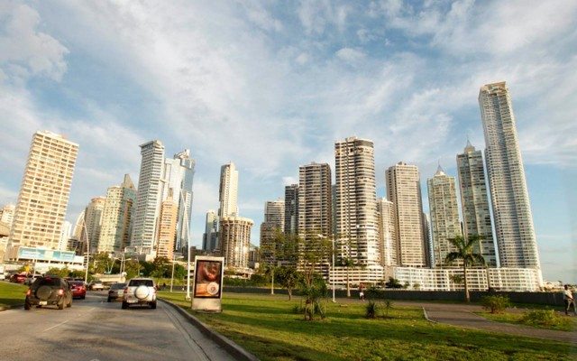 UE vuelve incluir a Panamá en su lista negra de paraísos fiscales