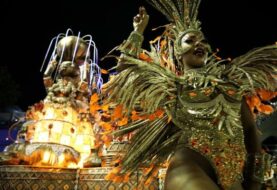 Desfiles del Carnaval de Río abren con llamado para salvar el medioambiente