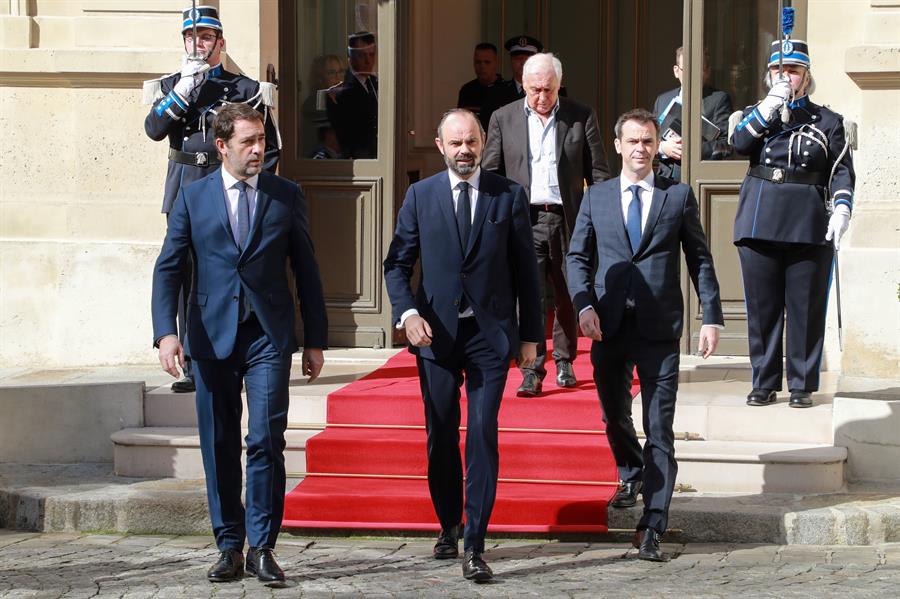 Francia comienza «el confinamiento más estricto de Europa»