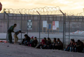 Trump planea crear 13 centros de cuarentena para migrantes en la frontera