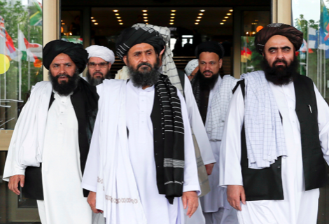 Talibanes vuelven a Kabul después de 19 años para pactar las liberaciones