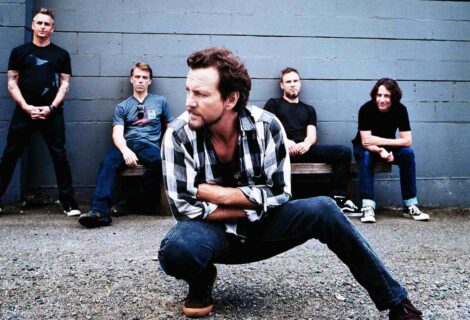 Pearl Jam también pospone su gira por Norteamérica