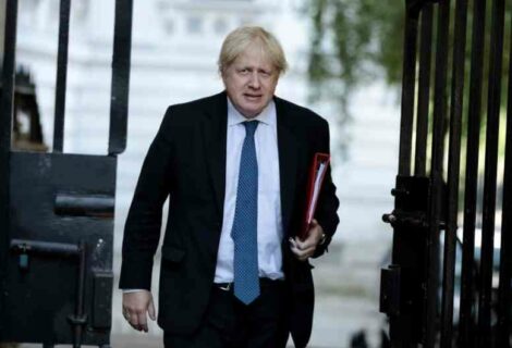 Johnson mejora mientras la pandemia se recrudece en Reino Unido