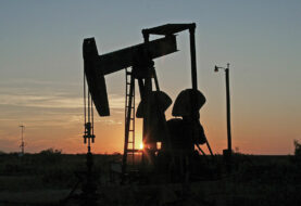Petróleo de Texas se desploma un 9,29 % por reunión OPEP
