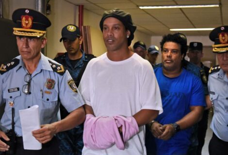 Ronaldinho en arresto domiciliario en un hotel