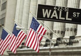Wall Street vuelve a caer arrastrado por el petróleo