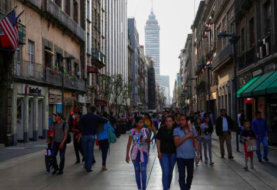 Ciudad de México estudia reabrir restaurantes y tiendas el 15 de junio