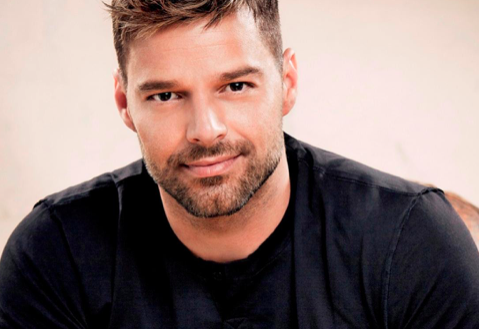 Ricky Martin lanza por sorpresa una producción discográfica titulada «PAUSA»