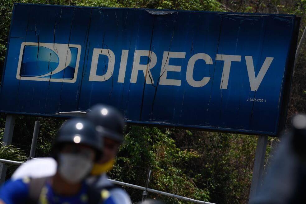 Caracas hace sonar las cacerolas en contra la dictadura por el cierre de DIRCTV