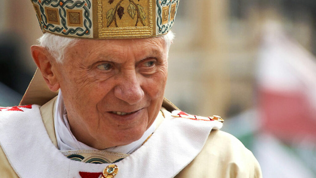 Benedicto XVI arremete contra el matrimonio gay