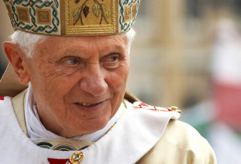 Benedicto XVI arremete contra el matrimonio gay