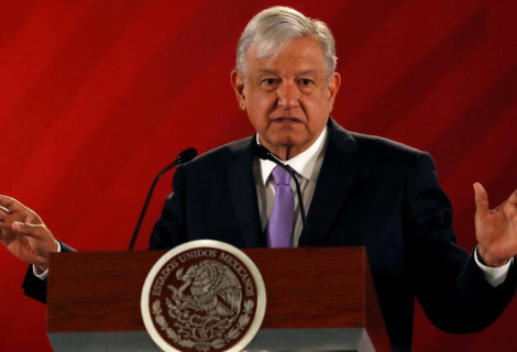 López Obrador justifica plan eléctrico contra el "saqueo"