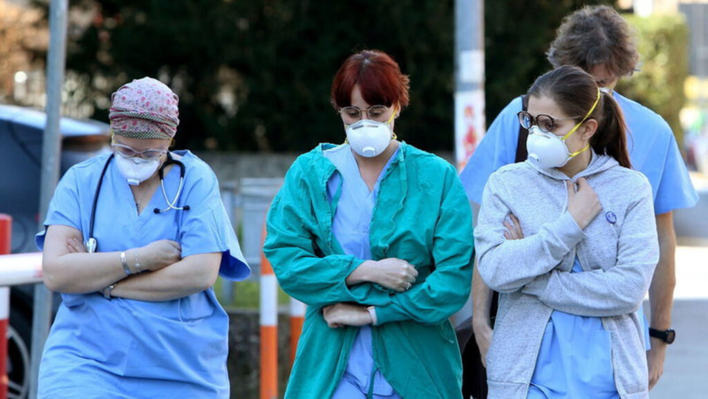 Médicos inmigrantes piden trabajar en España contra COVID-19