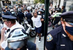 Nueva York se suma a protestas con detenciones por muerte de afroamericano