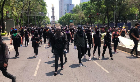 México se contagia de protestas contra abuso policial y gestión de la crisis