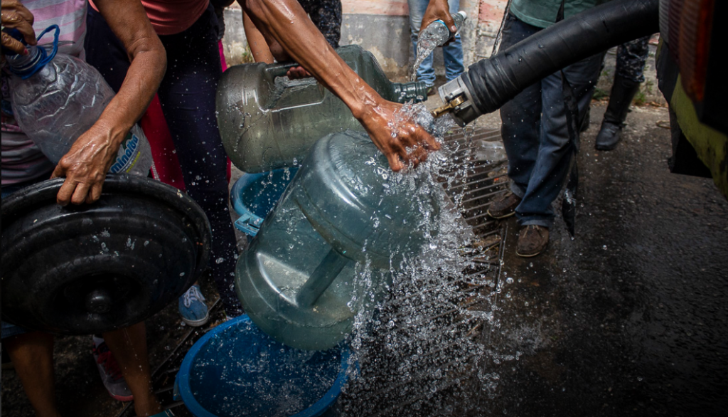 En Venezuela el 80 % de la población no tiene agua