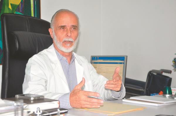 Exministro de Salud asegura que contagios por COVID seguiran en aumento