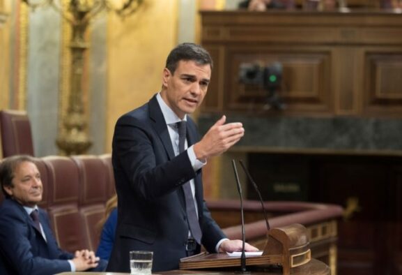 Pedro Sánchez reflexionará sobre si renuncia a la Presidencia de España tras la denuncia contra su esposa