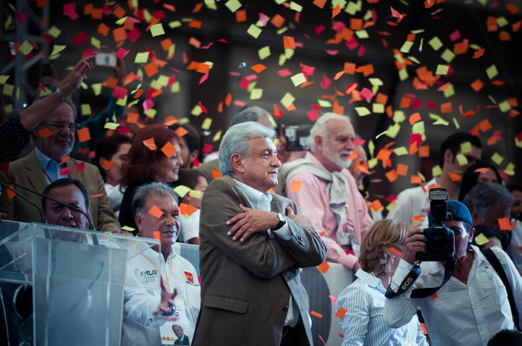 López Obrador antes de ganar las elecciones: «Hay que demandar a Trump»