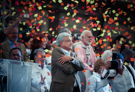 López Obrador antes de ganar las elecciones: "Hay que demandar a Trump"