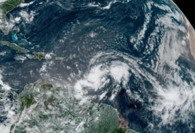 "Nueve" aun no es catalogado como ciclón pero descarga viento y lluvia en el Caribe