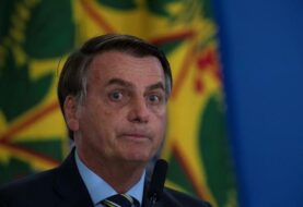 Bolsonaro da nuevamente positivo al coronavirus y seguirá en cuarentena