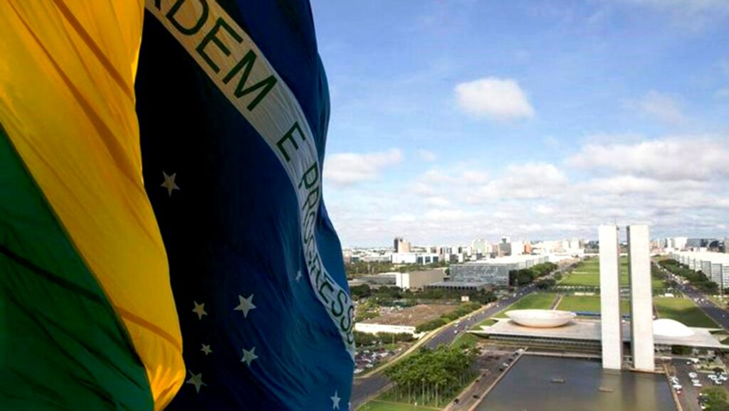 Actividad económica de Brasil se desploma un 11 %