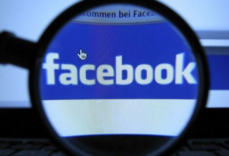 Algoritmo de Facebook ayudó a redes de desinformación sanitaria