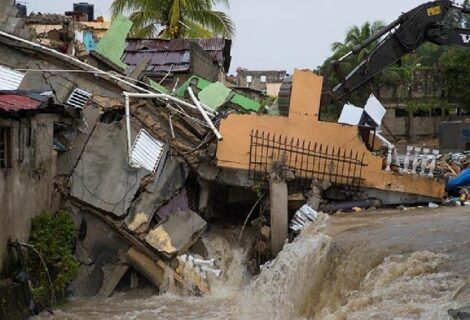 Cuatro muertos y casi 9.000 evacuados en República Dominicana por Laura