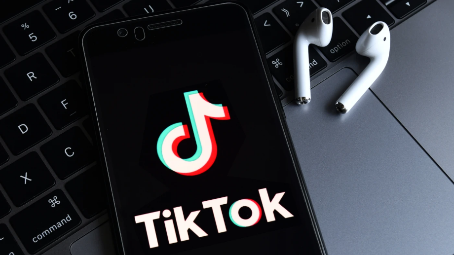 El consejero delegado de TikTok dimite tras las amenazas de Trump