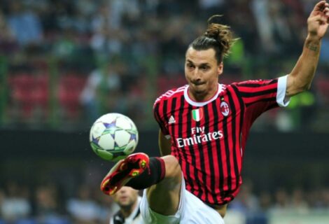 Ibrahimovic renueva con el Milan por una temporada