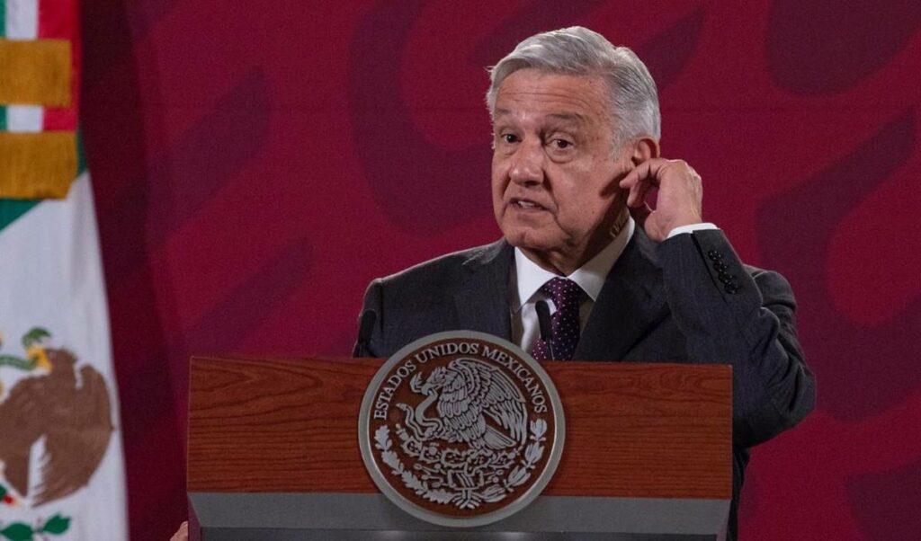 Senador exige a López Obrador dar cárcel a expresidentes si han delinquido