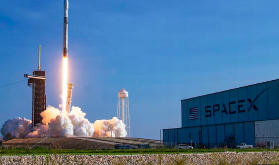 SpaceX lanza 60 satélites Starlink más para su proyecto de internet global