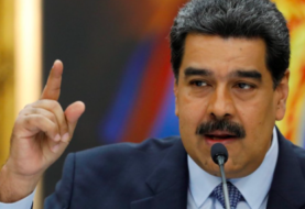 Maduro acusa a Capriles de liderar campaña mundial para sabotear legislativas