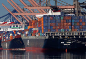 Déficit comercial de EEUU subió en julio a 63.600 millones de dólares