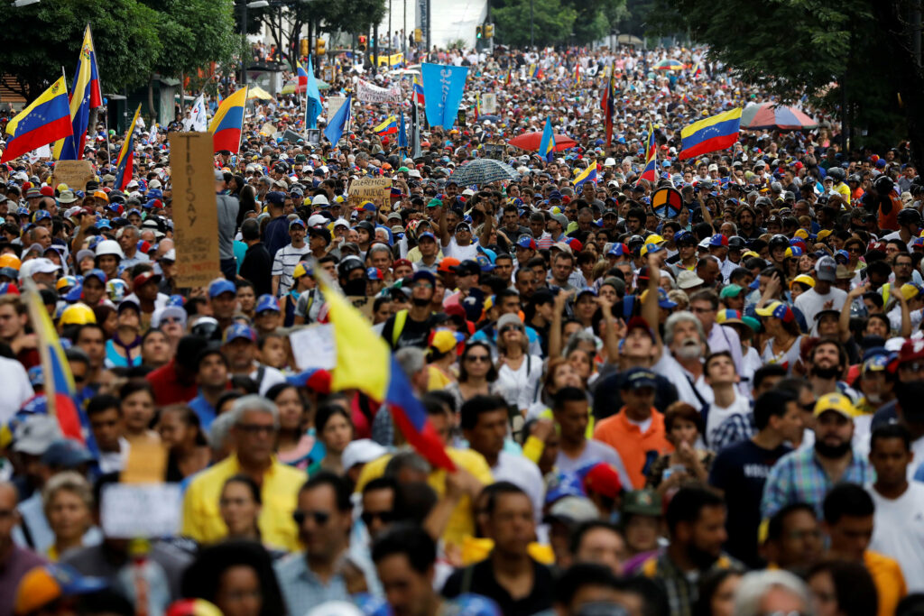 La oposición venezolana critica que Fiscalía no investigue órdenes de tortura