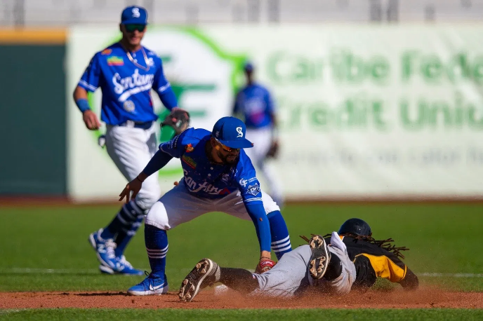 Liga de Puerto Rico proyecta celebrar temporada de béisbol en diciembre