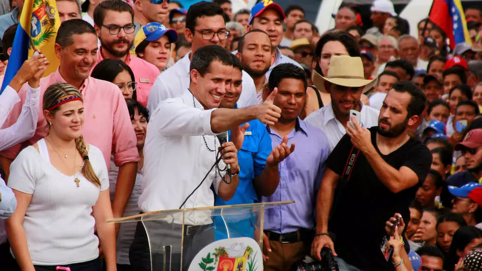 Oposición denuncia que elecciones venezolanas multiplicarán casos de COVID-19