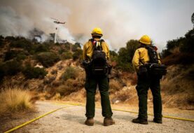 Un incendio cerca de Los Ángeles inquieta a las autoridades por su proximidad