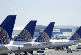 United Airlines empezará a ofrecer test rápidos en algunos de sus vuelos