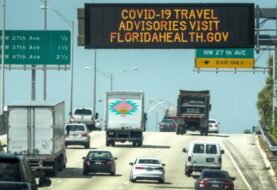 Florida da plena apertura comercial con casi 3.000 casos nuevos de COVID-19